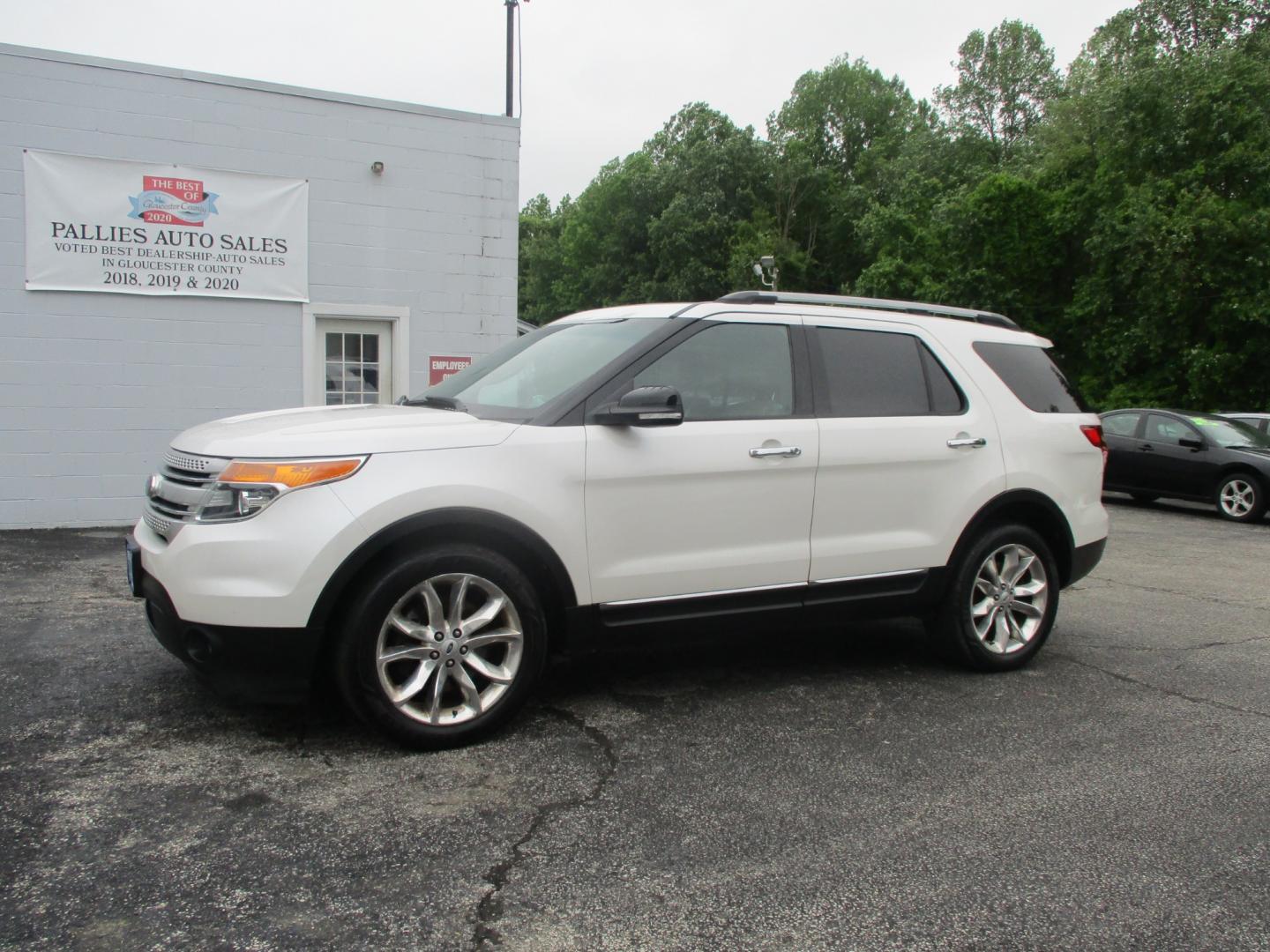 2013 WHITE Ford Explorer (1FM5K8D81DG) , AUTOMATIC transmission, located at 540a Delsea Drive, Sewell, NJ, 08080, (856) 589-6888, 39.752560, -75.111206 - Photo#1